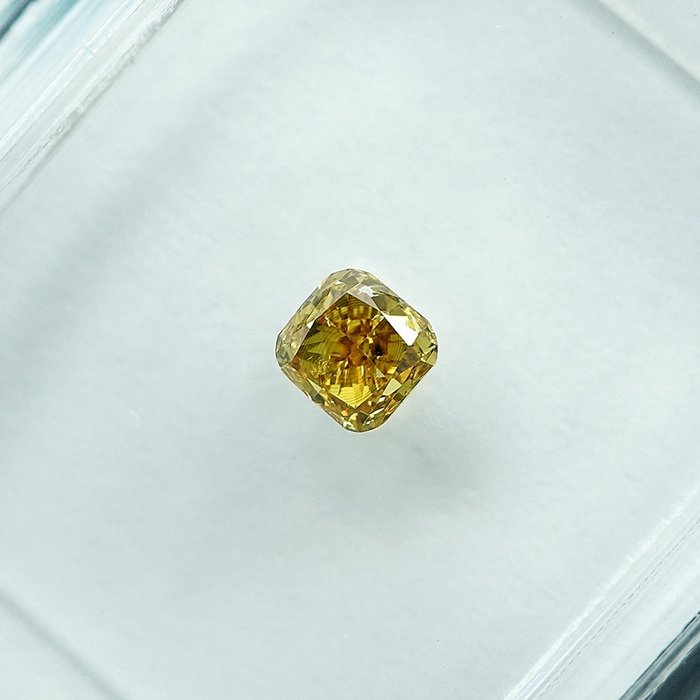 1 pcs Diamant  (Naturfarvet)  - 0.20 ct - Fancy intense Gul - SI1 - International Gemological Institute (IGI)