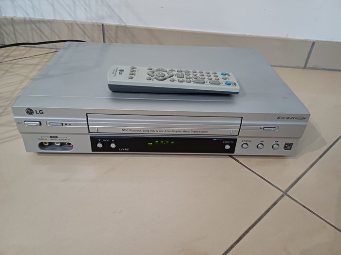 LG LV4981 VHS recorder