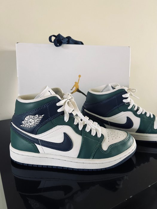 Air Jordan - Sneakers - Størelse: US 5