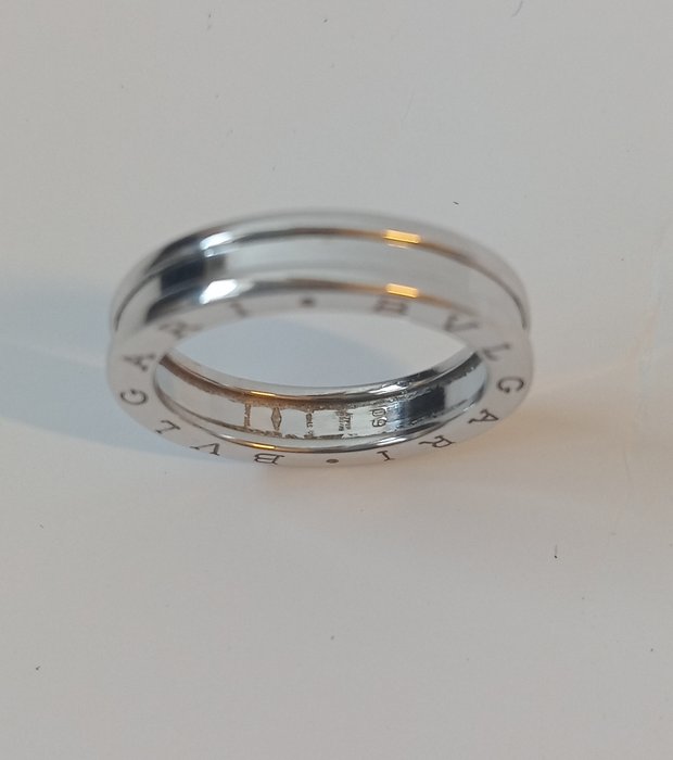 Bvlgari - Ring - B.zero 1 - 18 kraat Hvidguld