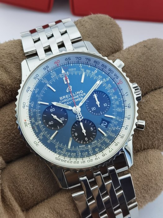 Breitling - Navitimer B01 - Ref AB0121 - Mænd - 2011-nu