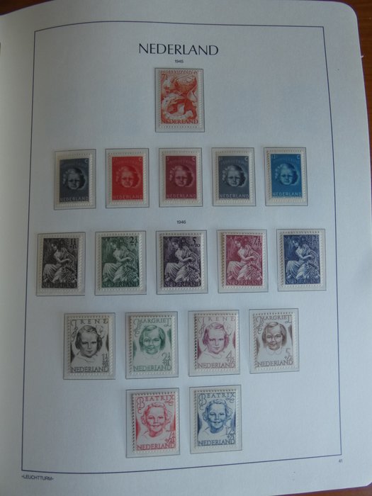 Holland 1945/2001 - Samling af frimærker i 2 Leuchtturm albums