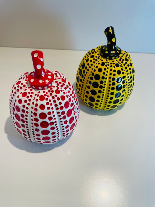 Yayoi Kusama (1929) - Skulptur, Dots Obsession Pumpkin - 9.5 cm - Harpiks