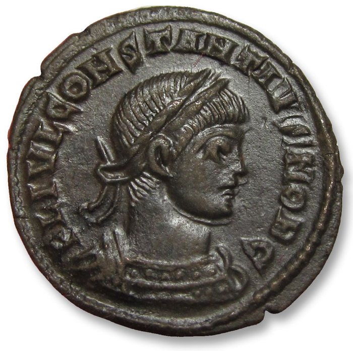 Romarriket Constantius II as Caesar under his father Constantine I Follis Treveri (Trier) mint circa 332-333 AD - mintmark TR•S - GLORIA EXERCITVS