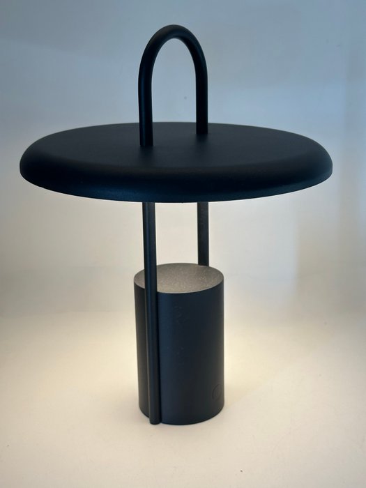 Stelton - Søren Refsgaard - Bordlampe - Mole - Belagt stål