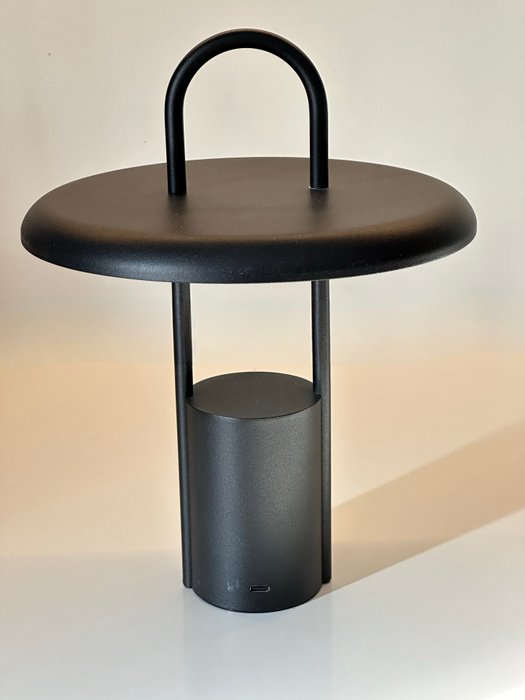 Stelton - Søren Refsgaard - Bordlampe - Mole - Belagt stål