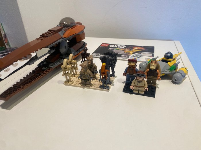 Lego - Star Wars - 7959+75223 - Geonosian Starfighter+ droid/Naboo minifiguren - Holland