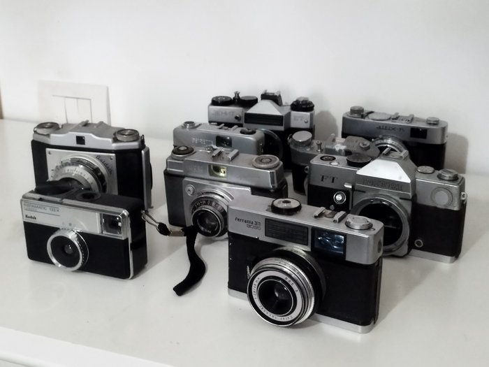 Coronet, Zenit, Ferrania zenit et altix-n corolo bencini  beirette petri ft ilford sportmatic goldeck prontor  ferrania 3m Analogt kamera