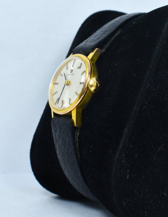 Omega - Lady elegance - Ingen mindstepris - Button case - Kvinder - 1960-1969