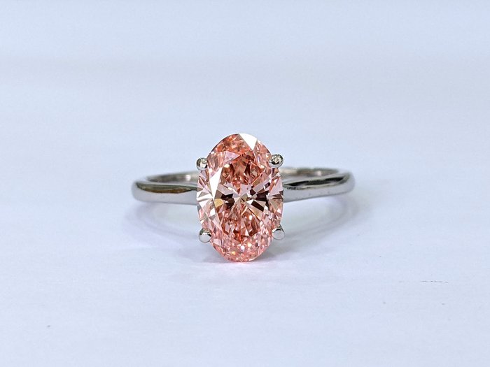 Ingen mindstepris - Forlovelsesring - 14 karat Hvidguld -  184ct tw Lyserød Diamant (Laboratoriedyrket diamant i fancy farver) - FANCY VIVID PINK IGI