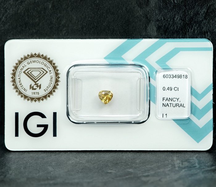 1 pcs Diamant  (Naturfarvet)  - 0.49 ct - Pære - Fancy intense Gul - I1 - International Gemological Institute (IGI)