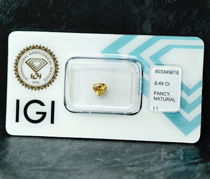 1 pcs Diamant  (Naturfarvet)  - 0.49 ct - Pære - Fancy intense Gul - I1 - International Gemological Institute (IGI)