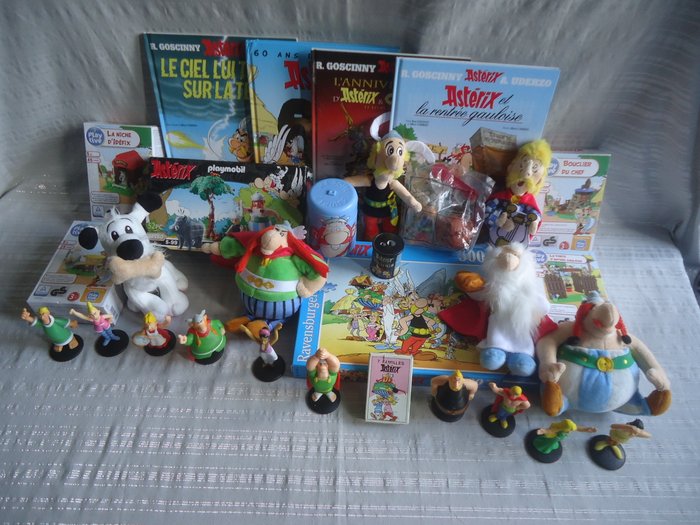 McDonalds, Panini, Playmobil Ravensburger et Les Editions Albert René - Legetøj Collection Iconique - Astérix et Obélix - 30 Divers Objets - 1980-1990 - Frankrig