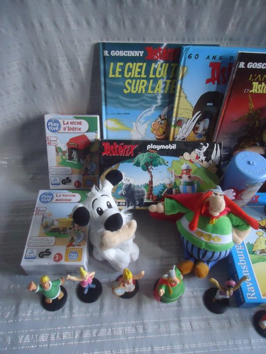 McDonalds, Panini, Playmobil Ravensburger et Les Editions Albert René - Legetøj Collection Iconique - Astérix et Obélix - 30 Divers Objets - 1980-1990 - Frankrig