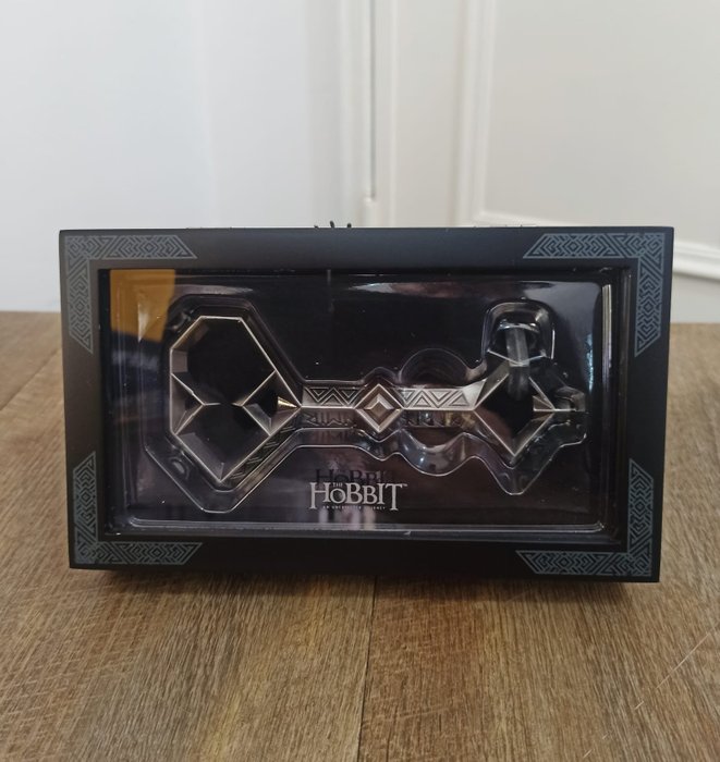 The Hobbit, 1/1 Key to Erebor (cast in metal, mint condition)