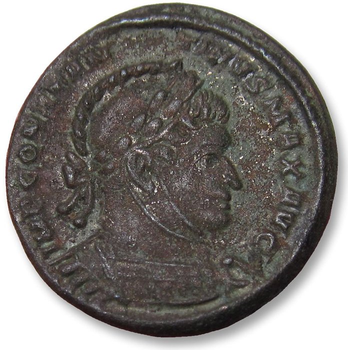 Romarriket Constantine I (AD 306-337) Follis Lyon mint circa 319 AD - mintmark STR - VICTORIAE LAETAE PRINC PERP star in altar -