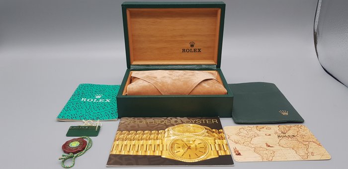 Rolex - 68.00.06 Box + Corredo