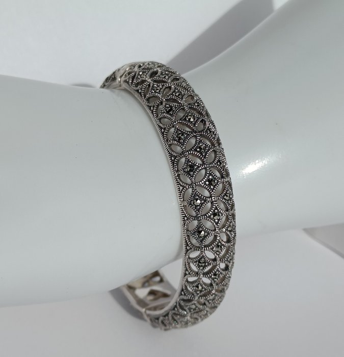 Ingen mindstepris - Armbånd - 925/1000. massiv sølv - Marcasite