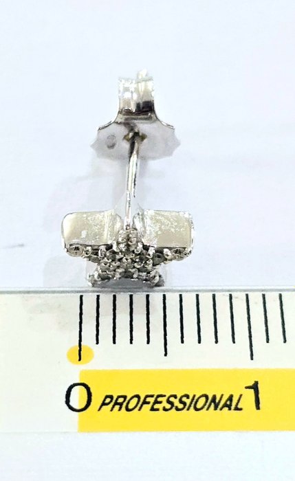 Øreringe - 18 kraat Hvidguld -  0.45ct. tw. Diamant (Naturfarvet)