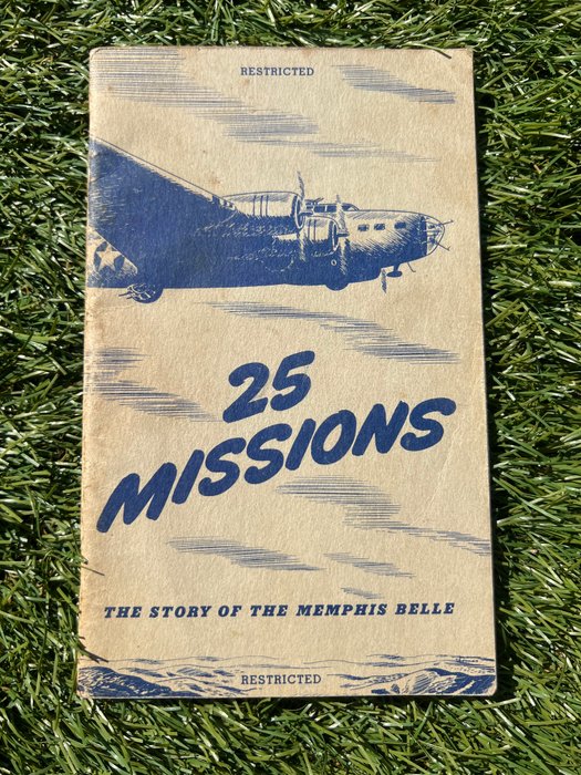 Verenigde Staten van Amerika - Official USAAF WW2 Wartime Report - 25 Missions, the Story of the Memphis Belle. - 1943