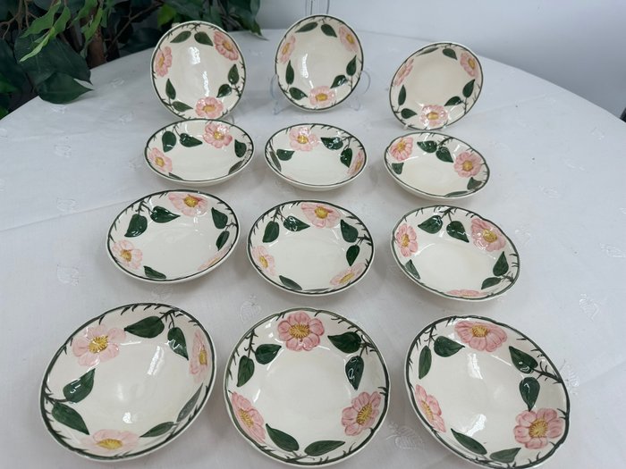 Villeroy  Boch Wild Rose 12-teilige handbemalte Schalen-Sammlung - Fad (12) - Porcelæn