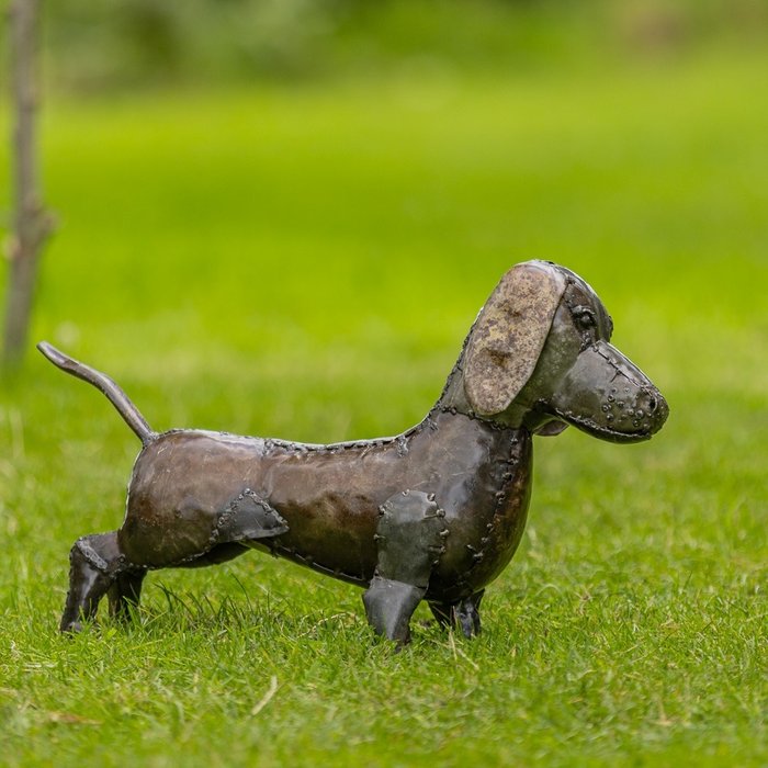 Figur - Beeld van een teckel - metal