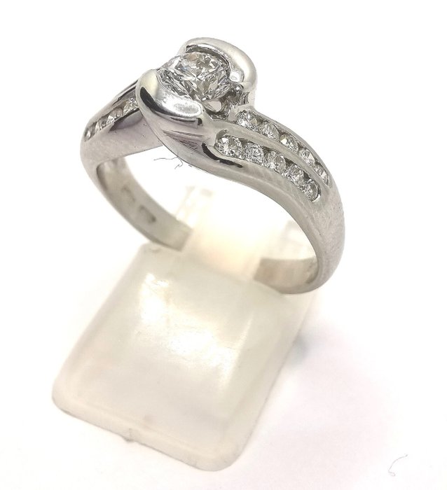 Damiani - 18 kraat Hvidguld - Ring - 0.40 ct Diamant - Diamanter