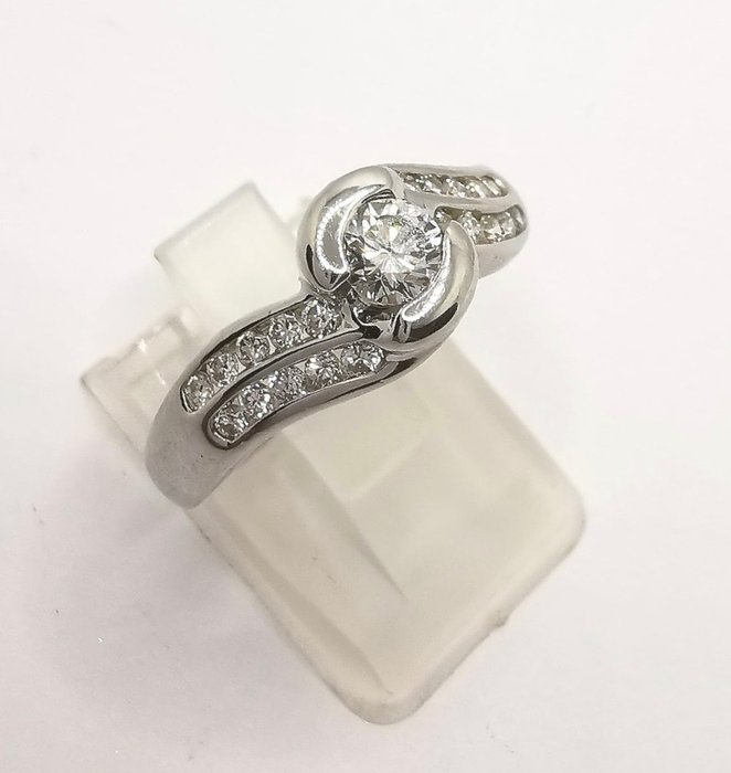 Damiani - 18 kraat Hvidguld - Ring - 0.40 ct Diamant - Diamanter