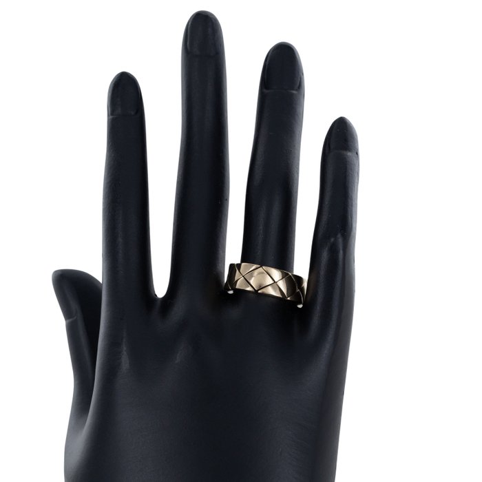 Chanel - Ring - Matelasse - 18 kraat Gulguld