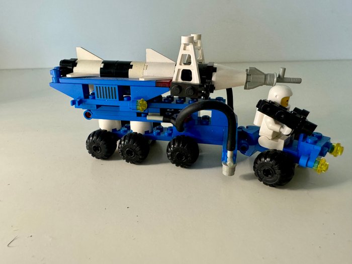 Lego - Space - Lego Clasic Space sets: 886, 6805, 6826, 6841, 6844, 6845, 6849, 6874 en 6881