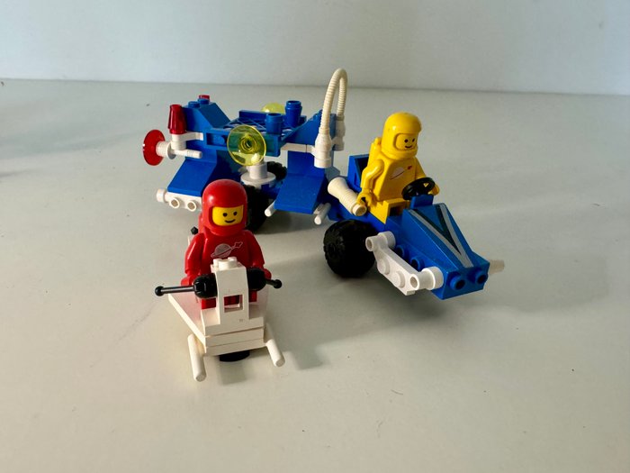 Lego - Space - Lego Clasic Space sets: 886, 6805, 6826, 6841, 6844, 6845, 6849, 6874 en 6881