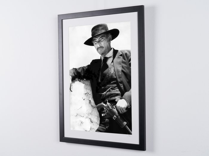 For a Few Dollars More - Lee Van Cleef as "Colonel Mortimer" - Fine Art Photography - Luxury Wooden Framed 70X50 cm - Limited Edition Nr 05 of 50 - Serial ID 15604 - Original Certificate (COA), Hologram Logo Editor and QR Code - 100% New items.