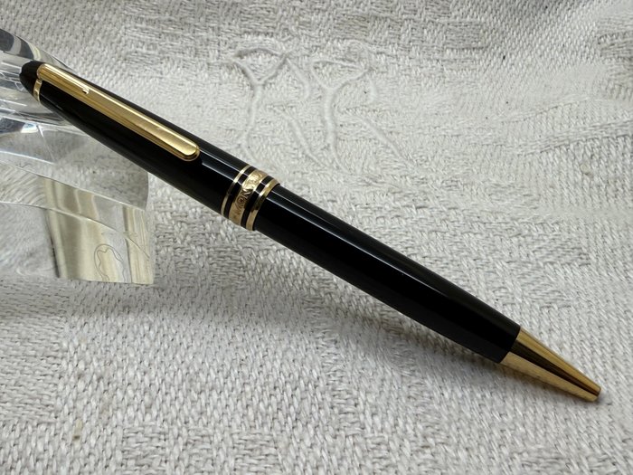 Montblanc - Meisterstück Classique Black Resin  Gold - Kuglepen