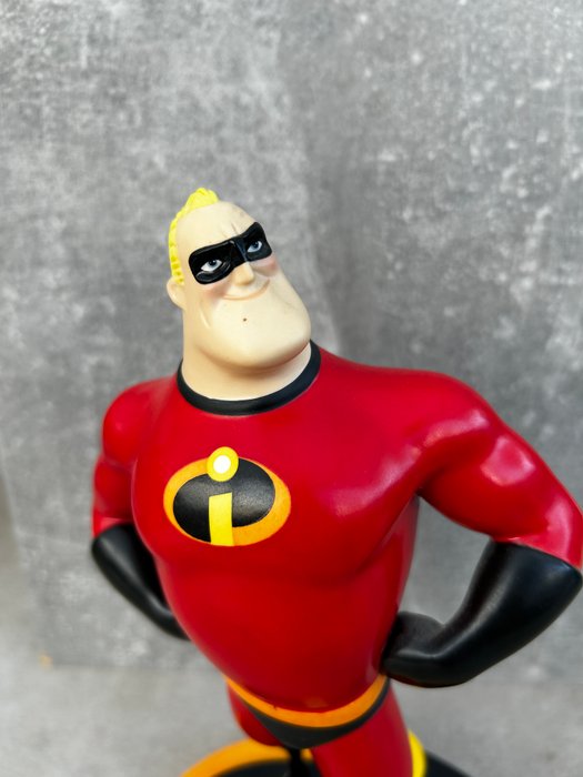 Disney - The Incredibles - 2 - Mr Incredible and Jack Jack