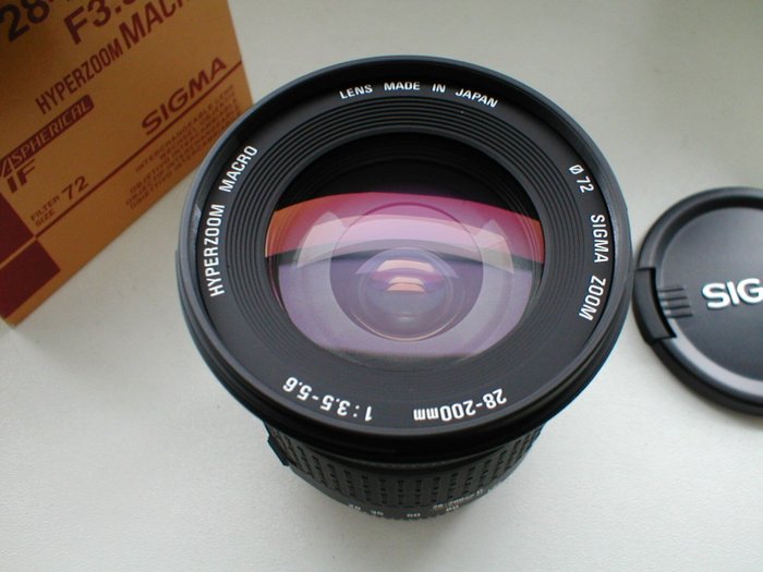 Sigma 28-200mmD F/3.5-5.6 Hyperzoom voor Minolta A / Sony A Zoomobjektiv