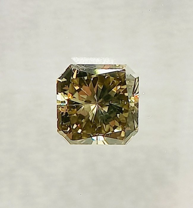 Ingen mindstepris - 1 pcs Diamant  (Naturfarvet)  - 0.63 ct - Radiant - Fancy Brun Gul - VVS2 - International Gemological Institute (IGI)