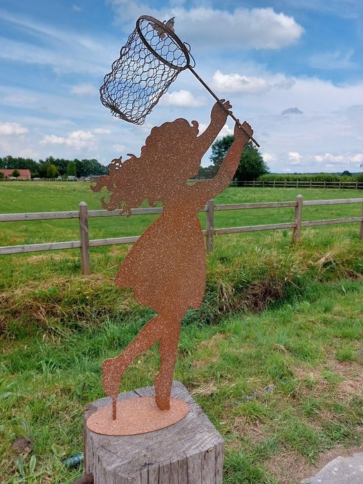 Statue, garden statue silhouette of girl with butterfly net - 69 cm - Stål