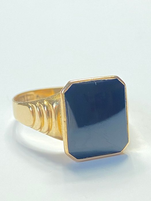 Ingen mindstepris - Ring - 18 kraat Gulguld Onyx