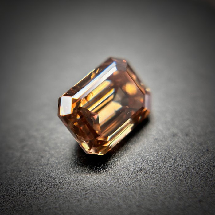 1 pcs Diamant  (Naturfarvet)  - 061 ct - Smaragd - Fancy intense Brun - I1 - Antwerp Laboratory for Gemstone Testing (ALGT)