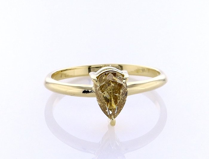 Ring - 14 karat Gulguld -  0.72ct. tw. Diamant (Naturfarvet)