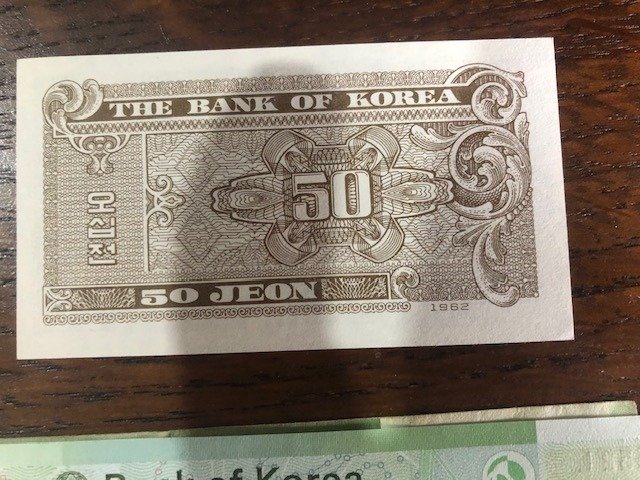 Sydkorea. - 92.000 Won - various dates  (Ingen mindstepris)