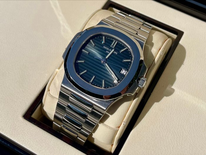 Patek Philippe - Nautilus - 5711/1A-010 - Mænd - 2010-2020