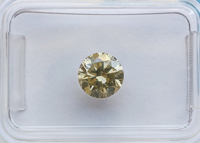 Ingen mindstepris - 1 pcs Diamant  (Naturfarvet)  - 0.92 ct - Rund - Fancy Grå, Grønlig Gul - SI2 - International Gemological Institute (IGI)