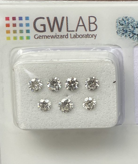 Ingen mindstepris - 7 pcs Diamant  (Natur)  - 0.89 ct - Rund - SI1, VS1 - Gemewizard Gemological Laboratory (GWLab) - Grå