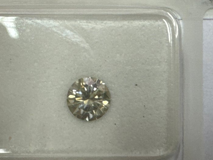 Ingen mindstepris - 1 pcs Diamant  (Naturfarvet)  - 0.44 ct - Rund - Fancy Grå - SI2 - Gemewizard Gemological Laboratory (GWLab)