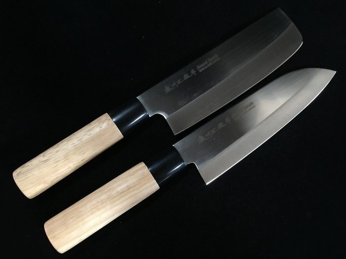 正宗 MASAMUNE / Set of 2 / 三得 SANTOKU 菜切 NAKIRI - Bordkniv (2) - Japansk køkkenkniv - Stål, Træ