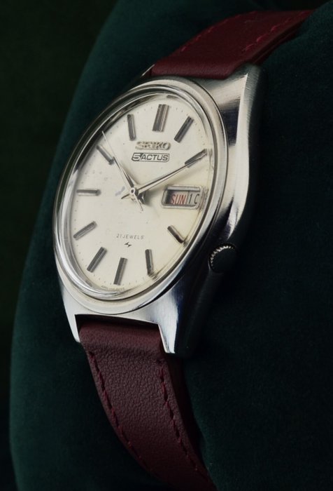 Seiko - 5 Actus Weekdater - Ingen mindstepris - 7019-8010 - Mænd - 1960-1969