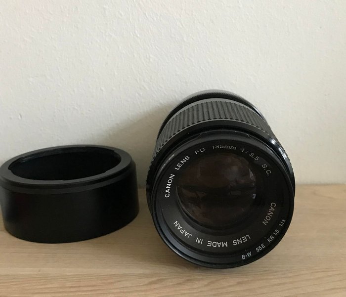 Canon FD lenzen: 1,4/50mm + 3,5/135mm + 4,5-5,6/70-210mm Kameralinse