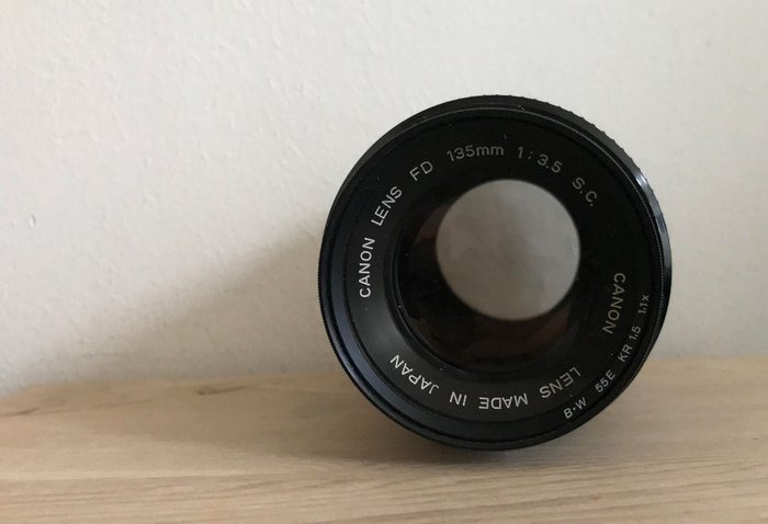 Canon FD lenzen: 1,4/50mm + 3,5/135mm + 4,5-5,6/70-210mm Kameralinse