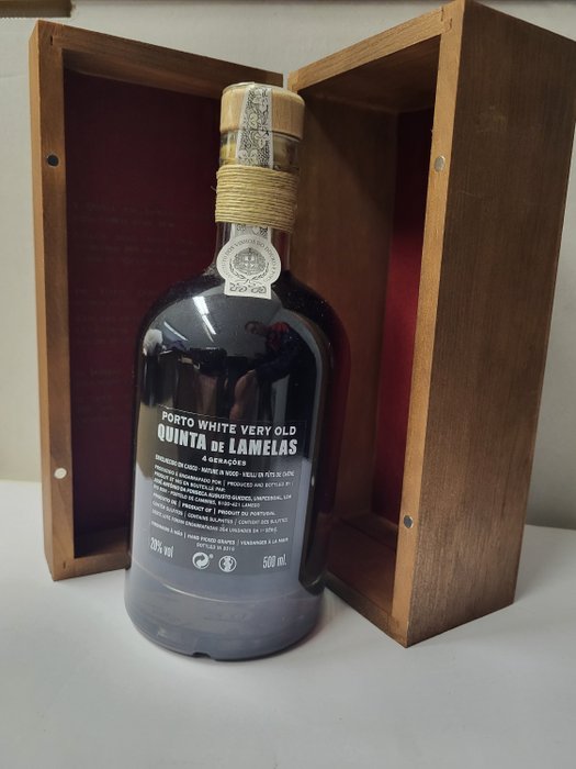 Quinta das Lamelas "4 Gerações" 80 years old White Port - Very Very Old White - Flasket 2016 -  Douro  - 1 Jennie (0,5 L)